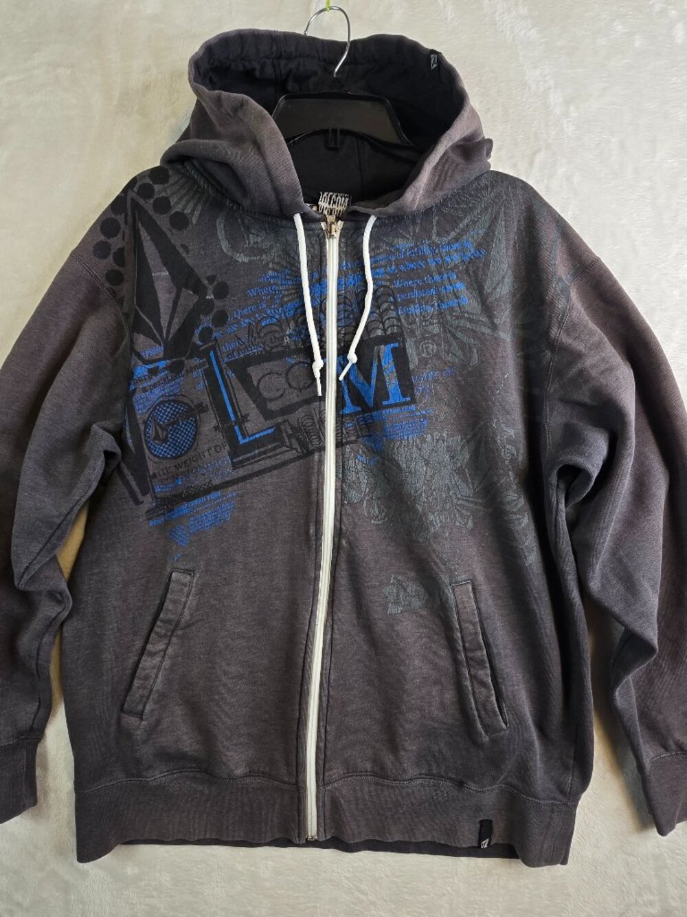 VTG Volcom Hoodie Full Zip Up Graphic Sweatshirt Large Y2K Skater Cotton Blend